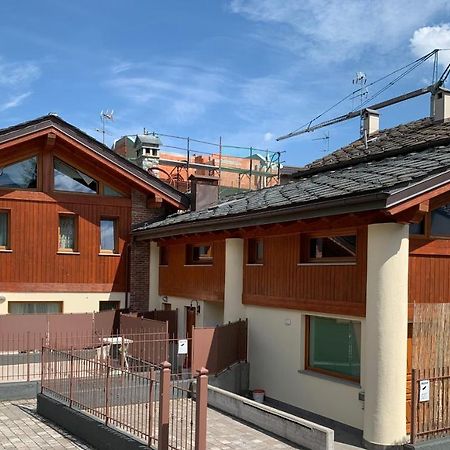 Casa Vacanze Anais Nus Zewnętrze zdjęcie